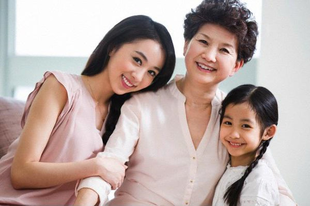 Mẹ Chồng Chấp Nhận Để Nàng Dâu Tự Ý Nuôi Dạy Con Trẻ