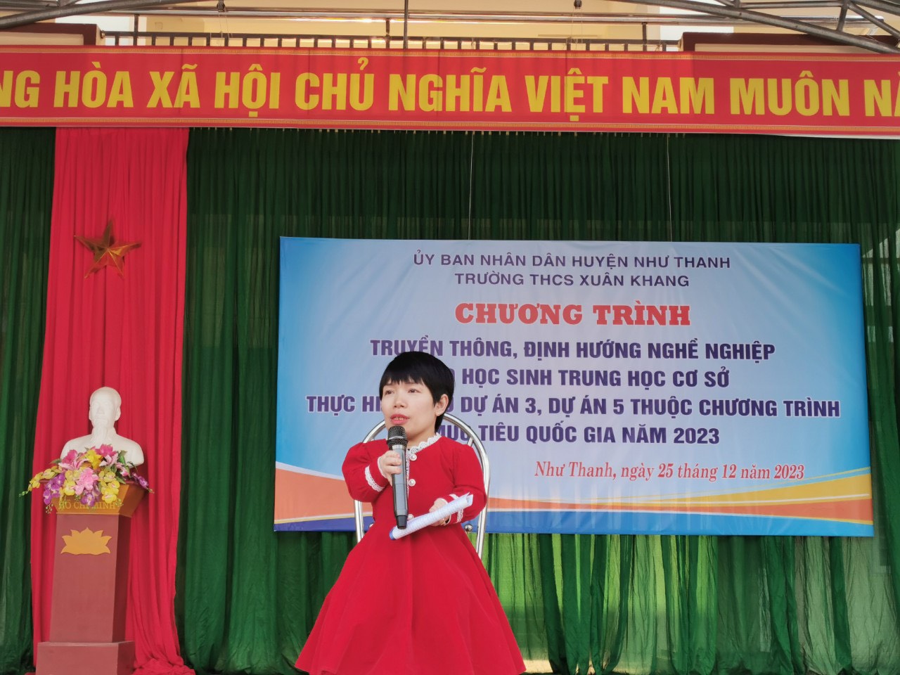 CGTL Vera Xuân Hường chia sẻ “Truyền thông, định hướng nghề nghiệp cho học sinh Trung học cơ sở" tại Trường THCS Xuân Khang, huyện Như Thanh, tỉnh Thanh Hóa 4 z5014541974134 8161afc2a5006a8d999f9f58b7b3242a