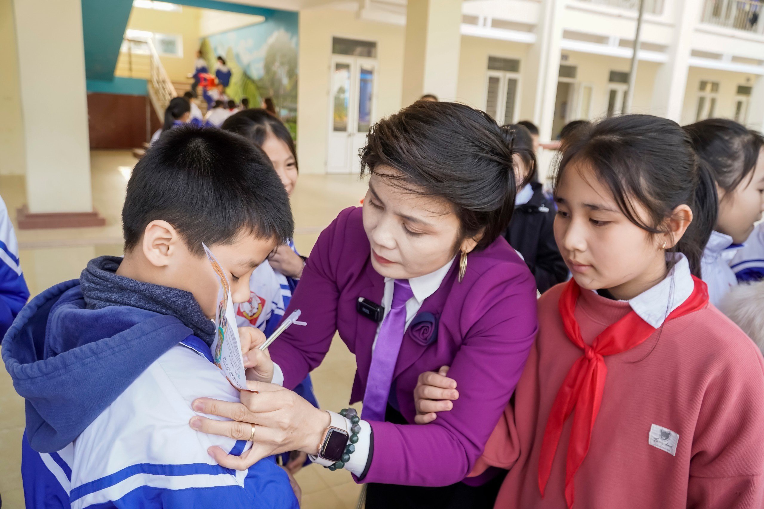 CGTL Vera Xuân Hường chia sẻ “Truyền thông, định hướng nghề nghiệp cho học sinh Trung học cơ sở" tại Trường THCS Xuân Khang, huyện Như Thanh, tỉnh Thanh Hóa 5 z5014541999107 fdd64db94519f2174638b3c2e2e5281e