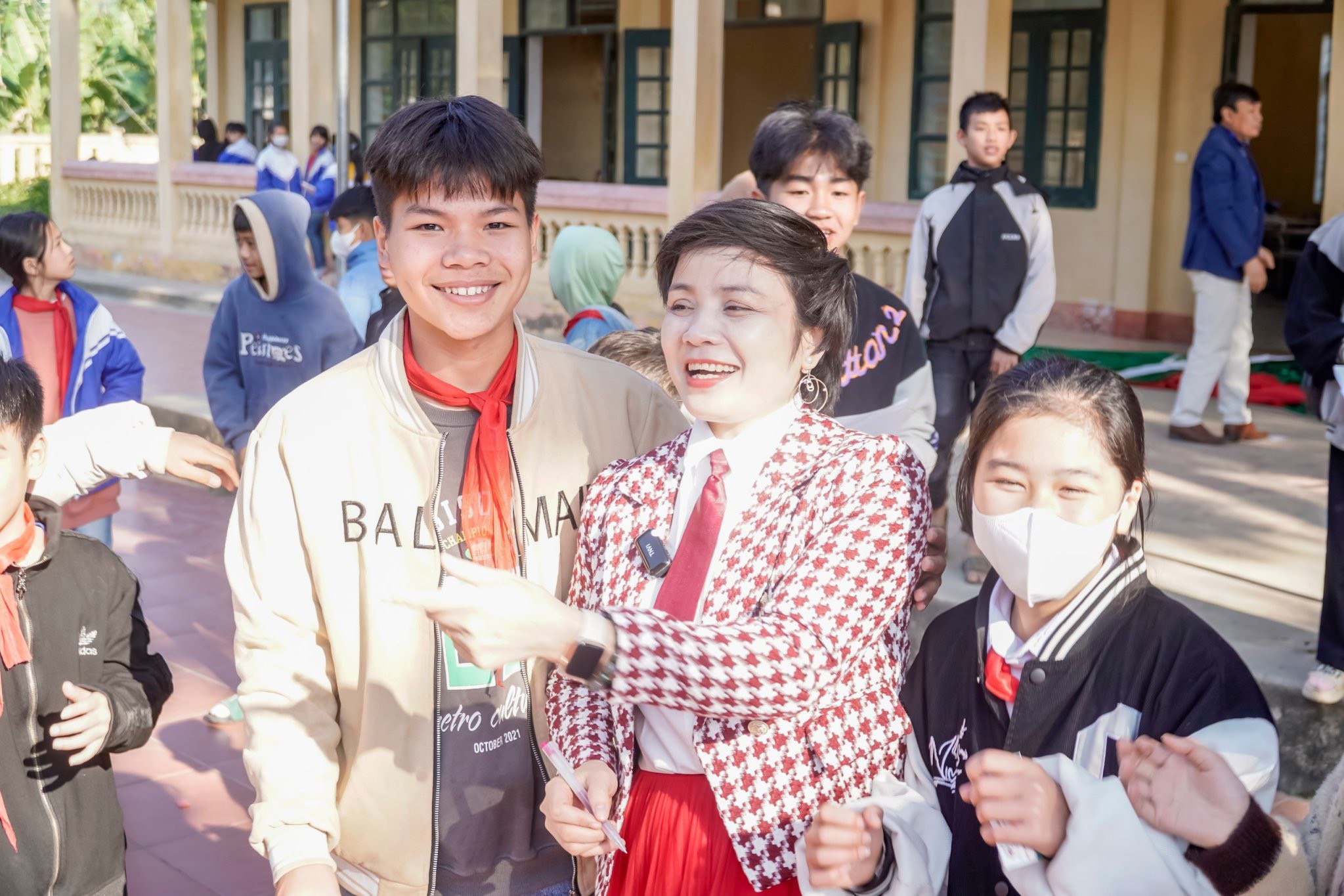 CGTL Vera Xuân Hường Đào Tạo Tại Chương Trình Định Hướng Nghề Nghiệp Cho Học Sinh THCS Tại Trường THCS Xuân Phúc - Huyện Như Thanh 4 z5014542058393 5c5e242da9a1ee0cd0d2df8b495a66a3