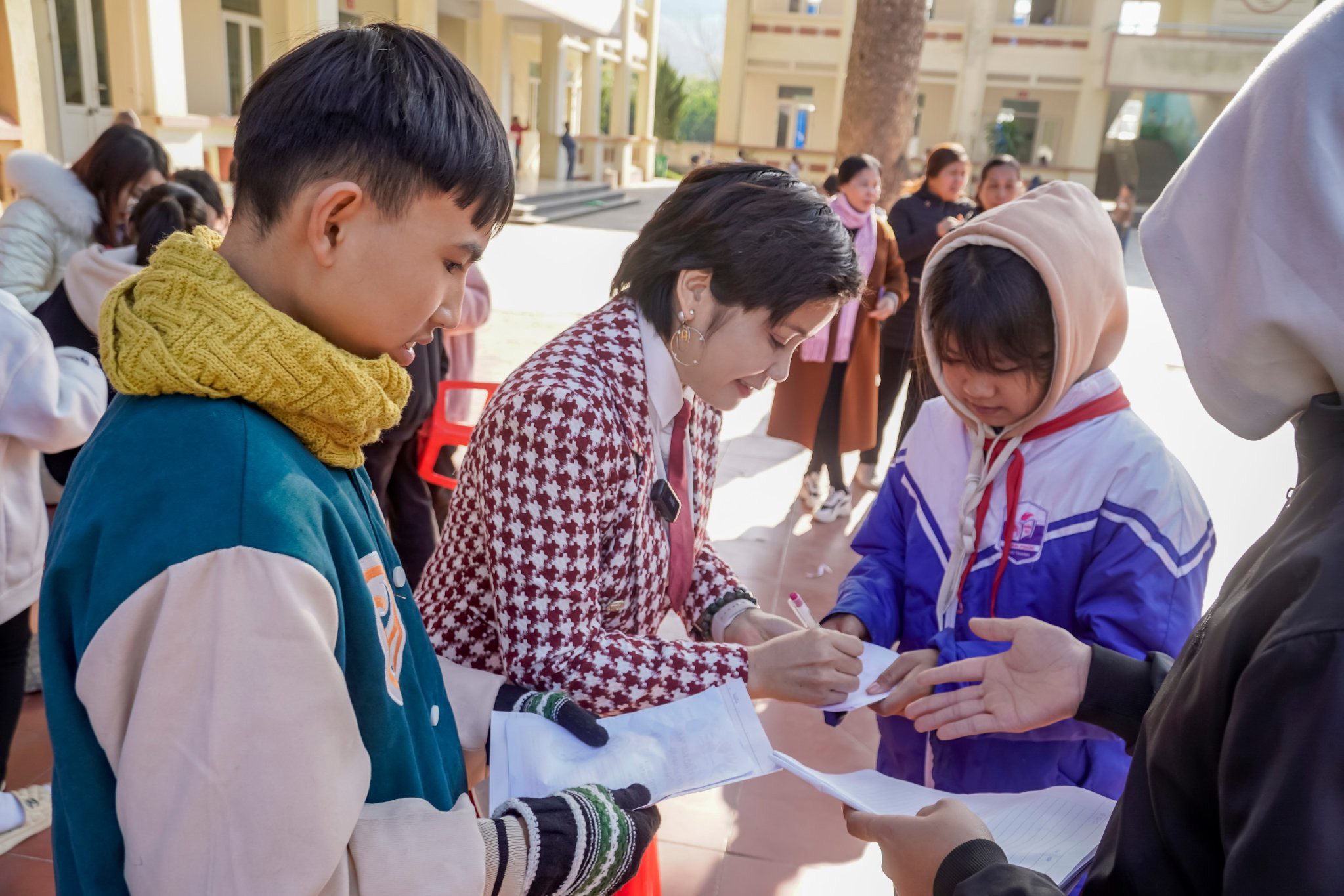 CGTL Vera Xuân Hường Đào Tạo Tại Chương Trình Định Hướng Nghề Nghiệp Cho Học Sinh THCS Tại Trường THCS Xuân Phúc - Huyện Như Thanh 6 z5014542091636 98ae494951b90e5a7ba1ea9ff8496bf9