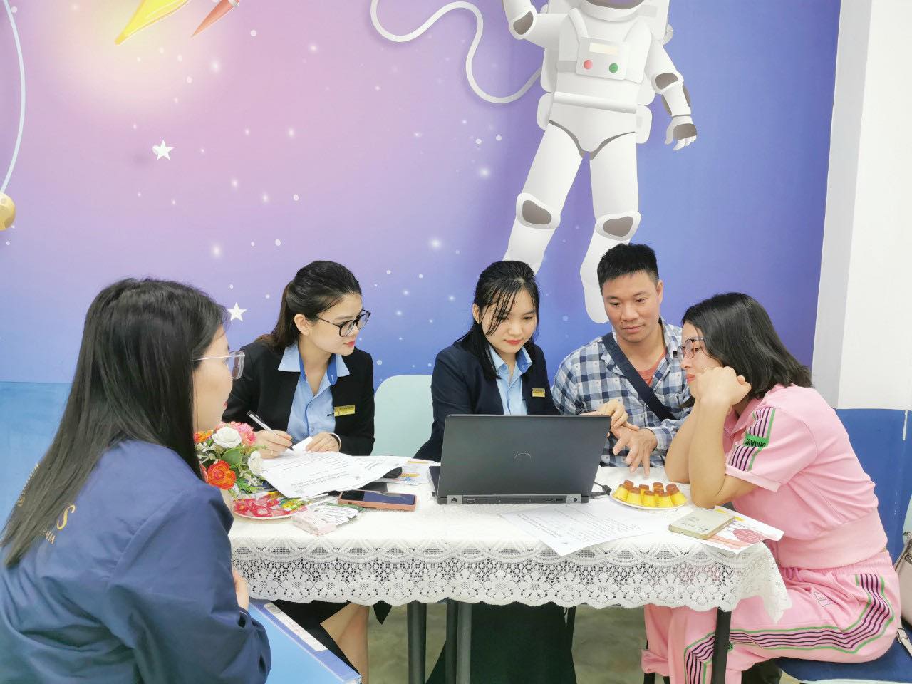 Tâm Lý Hạnh Phúc Việt Tổ Chức Ngày Hội Sinh Trắc Vân tay - Khám Phá Tiềm Năng Não Bộ Con Yêu tại Trung tâm Anh Ngữ Scots English Thanh Hóa 5 432762114 855565629919567 927102425662057582 n
