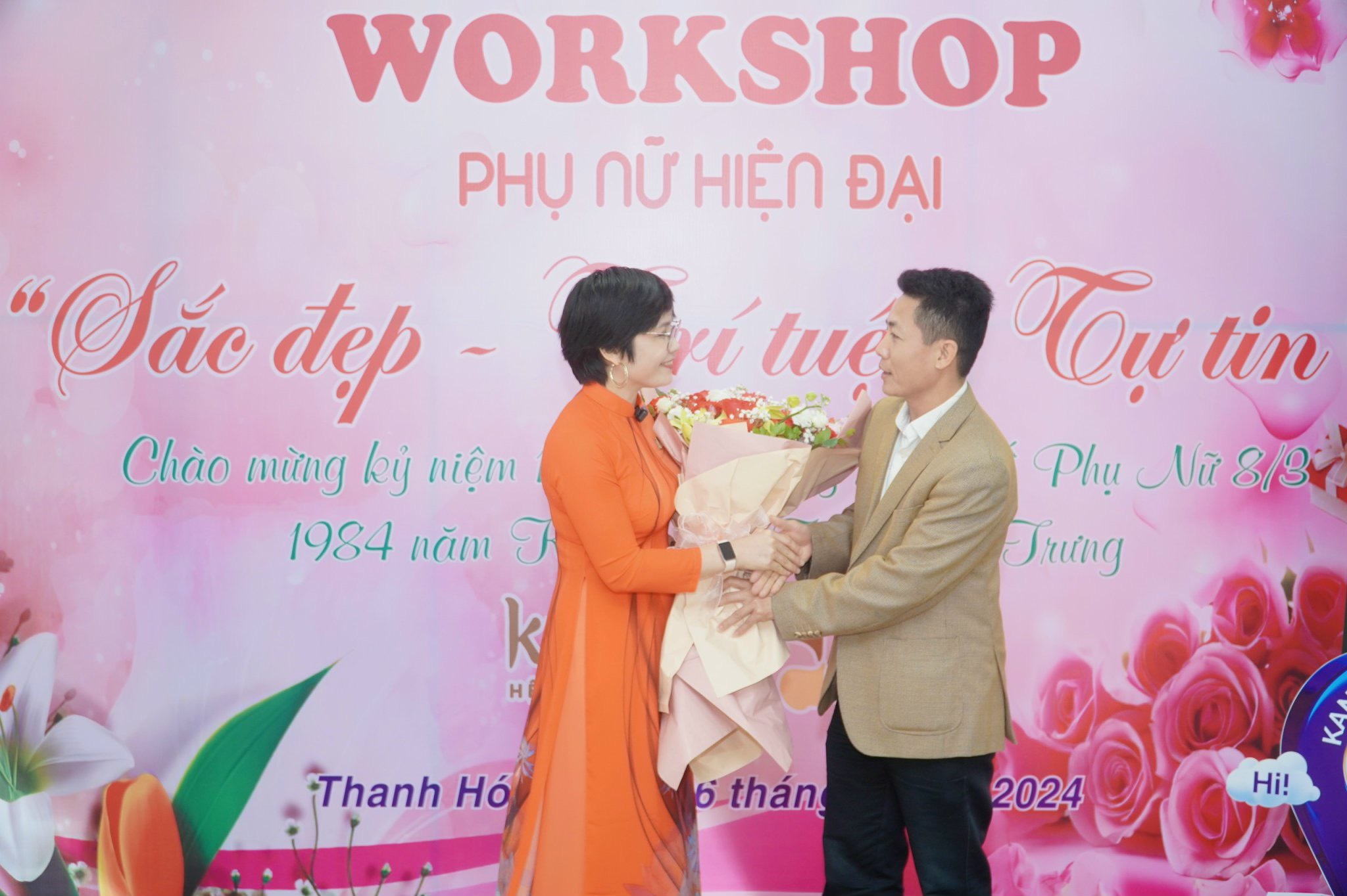 THS. CGTL Vera Xuân Hường Chia Sẻ Tại Workshop "Phụ Nữ Hiện Đại - Sắc Đẹp - Trí Tuệ - Tự Tin" Tại Trường Đại Học Hồng Đức 2 z5231740776670 78b72ac14ebd1bb8a0386c84b3e91834 1